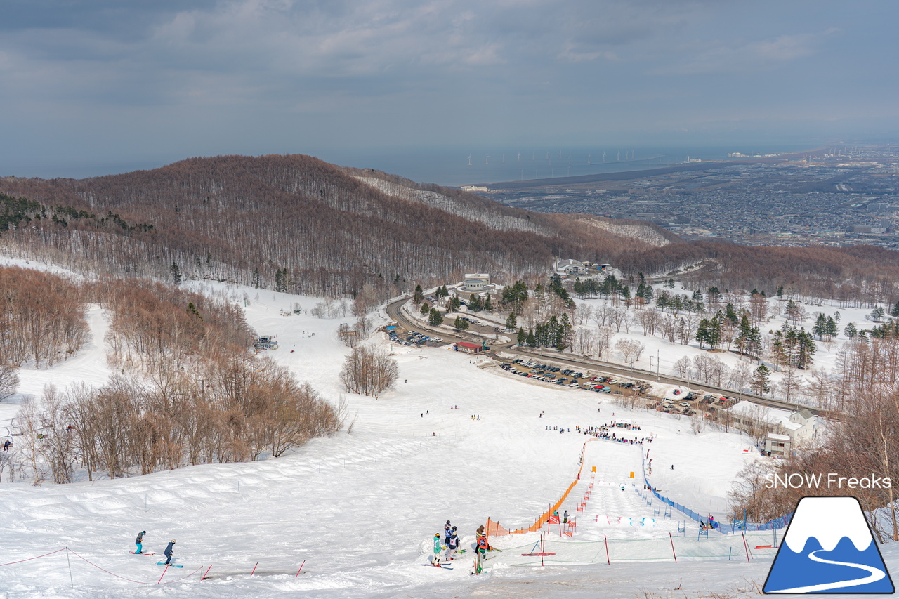 サッポロテイネ｜山頂積雪 285cm！絶好の春コンディションのゲレンデは、『アルペンスキー大会』『モーグル大会』『テイネ雪山祭り』『北海道米そり選手権2026』で大盛り上がり～(^^)v
